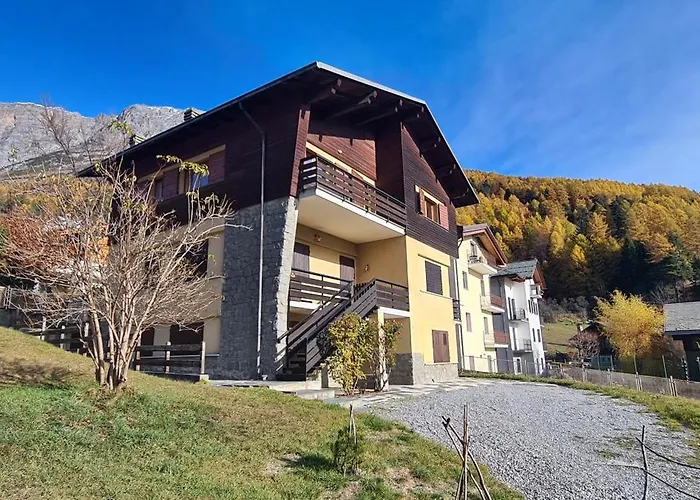 Con Vista Su Pista Stelvio Μπόρμιο